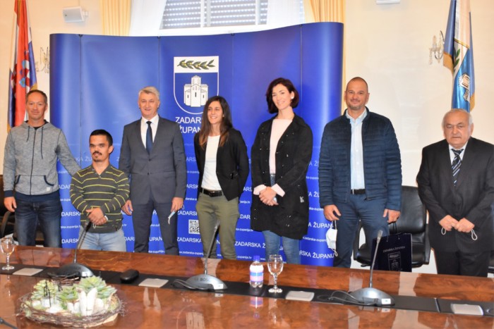 Župan Longin primio srebrne jediličarke i atletičara Gašpara