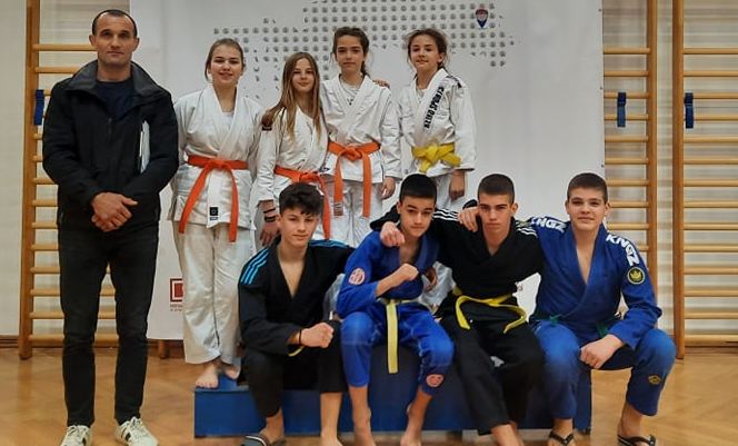PRVENSTVO HRVATSKE U JIU JITSU Sedam zlata, 4 srebra i 1 bronca predstavnika Jiu Jitsu kluba Zadar