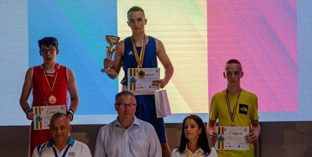 BOKSAČKI KLUB ARES Bronca Vida Kučana u Rumunjskoj