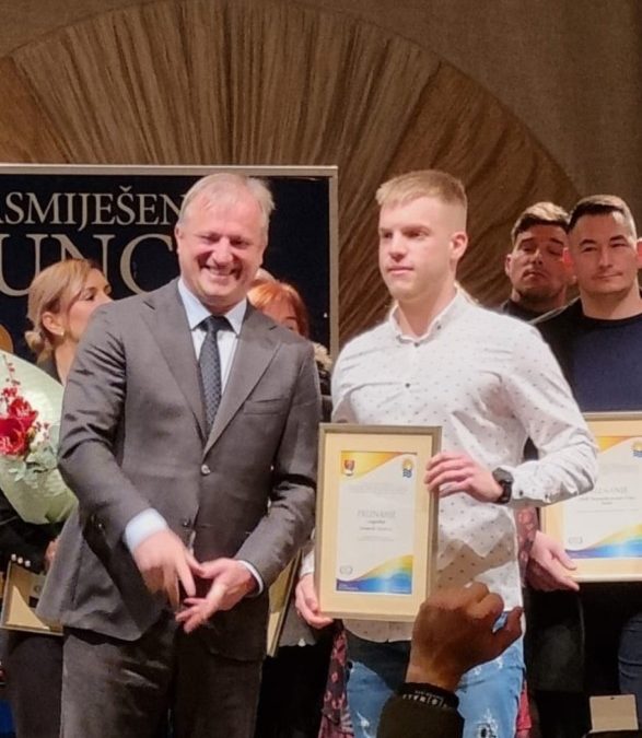 Dodijeljena nagrada Nasmiješeno sunce – najspasioc Leonardo Veleslavić – Javna ustanova Zadarski sport