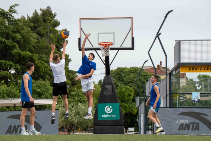Na vanjskom terenu ŠRC-a Ravnice odigran VIII. Diadora Open Zadar
